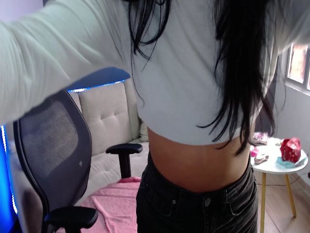 Live sex webcam photo for Jade7777 #259356160