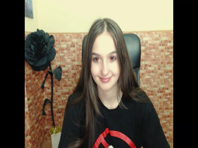 Live sex webcam photo for CuddliesKriss #253181055