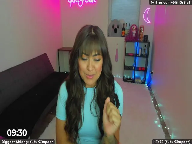Live sex webcam photo for Glitt3rSlut #260985259