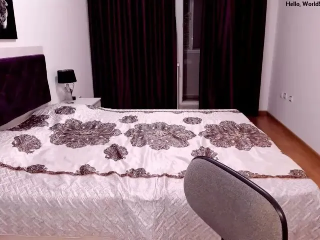 Live sex webcam photo for KellyArdent #255416739