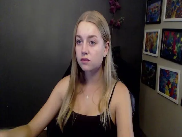 Live sex webcam photo for LUSTerica #253053815