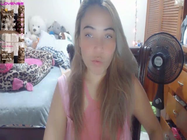 Live sex webcam photo for Meganhill_ #260347071