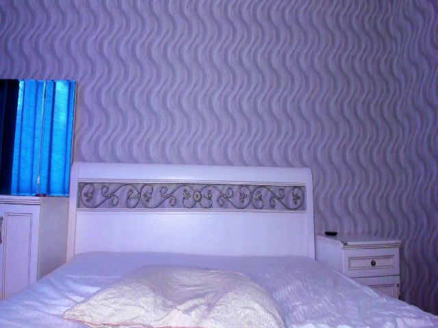 Live sex webcam photo for StephanyLuxe #287869856