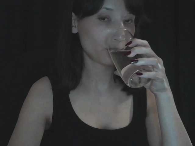 Live sex webcam photo for RenieCalm #245955193