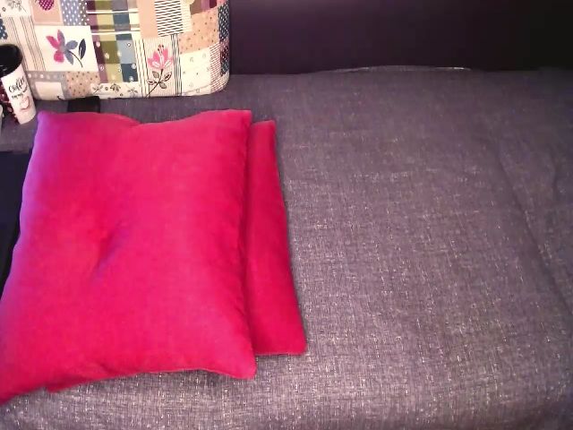 Live sex webcam photo for evellyn_eve #264516724