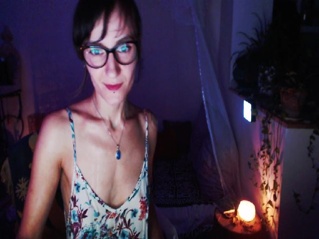 Live sex webcam photo for Beth_ #254297172