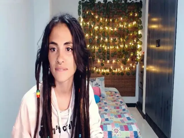 Live sex webcam photo for Luna__sparkly #260389883