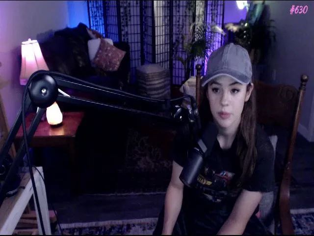 Live sex webcam photo for Sophelia #263553380