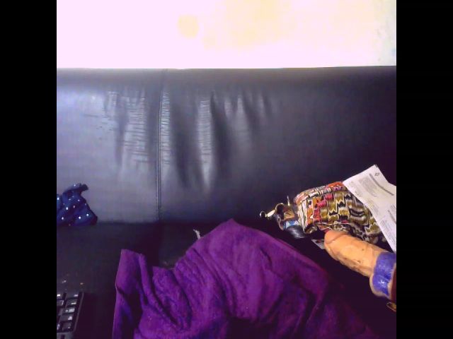 Live sex webcam photo for Sexygeny #257585657