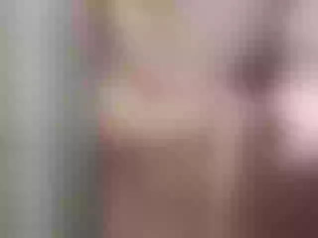 Live sex webcam photo for SmilingAlis #259240351