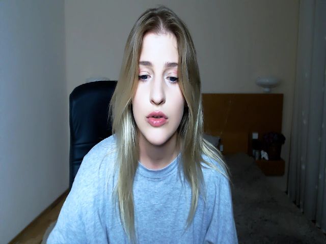 Live sex webcam photo for Sofia__White #254588859