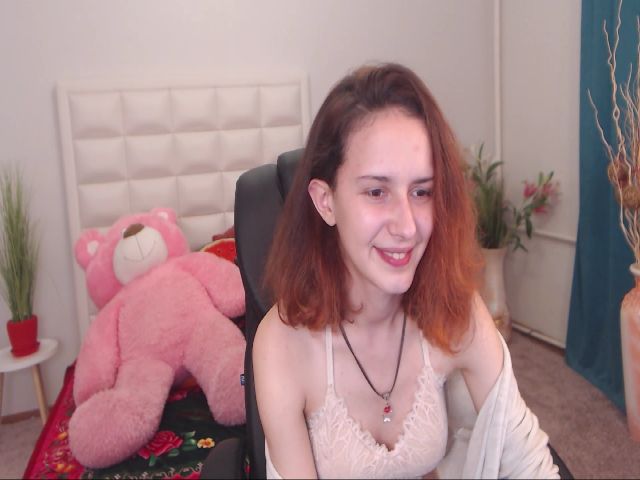 Live sex webcam photo for IrisNichols #257906871