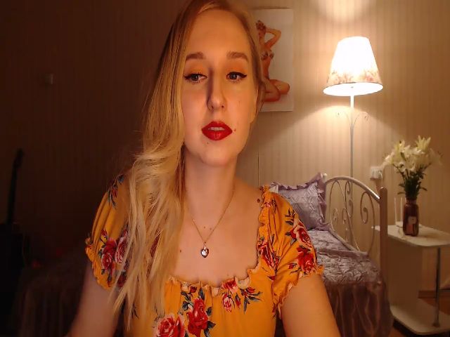 Live sex webcam photo for Julia_Berry #253193826