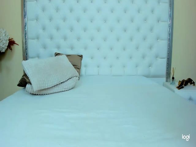 Live sex webcam photo for Arya_xx #255224365