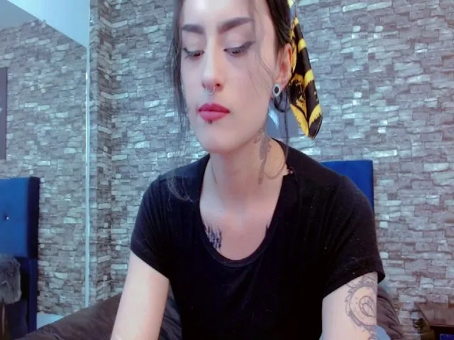 Live sex webcam photo for Violetdarkk #259545784