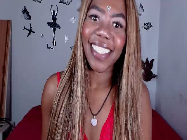 Live sex webcam photo for Aislinnfire #254648464