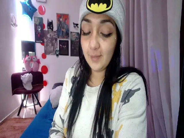 Live sex webcam photo for Sexy_lolas #261905288