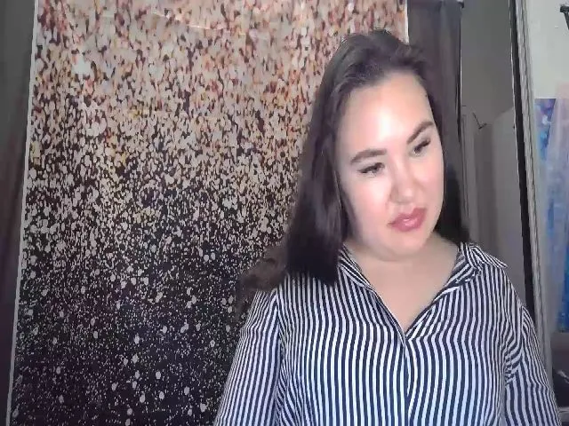 Live sex webcam photo for AzizaRed #253181582