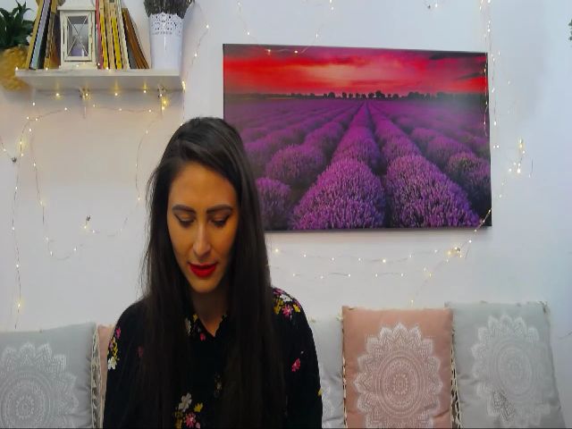 Live sex webcam photo for MaraW #256286864