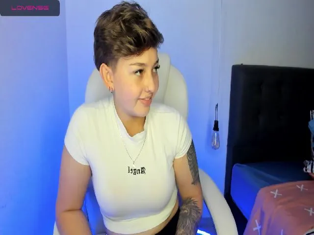 Live sex webcam photo for SalemJimenez #253326203