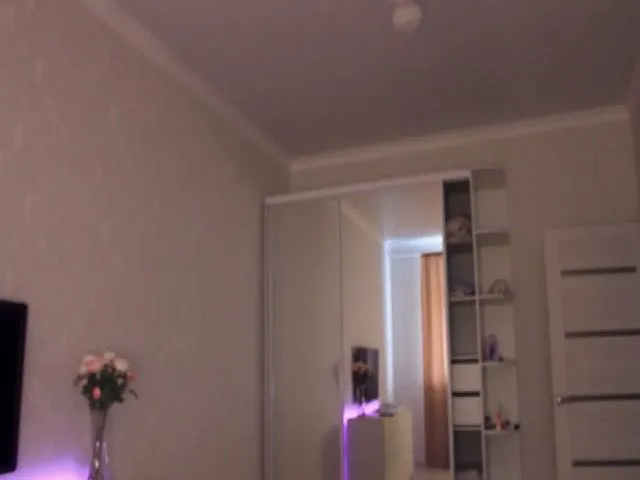 Live sex webcam photo for MaryFaith #265396125