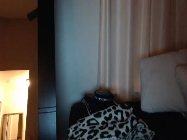 Live sex webcam photo for Ca_ndi #259904350