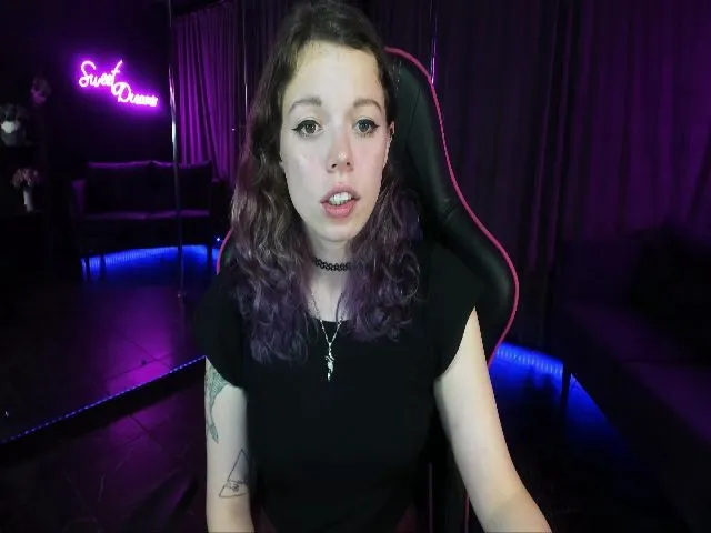 Live sex webcam photo for ClancyOsborne #253890065