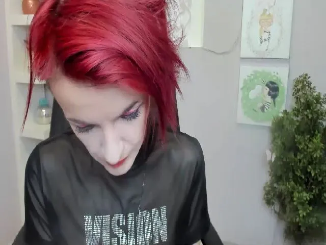 Live sex webcam photo for RubyBlaze #261960667