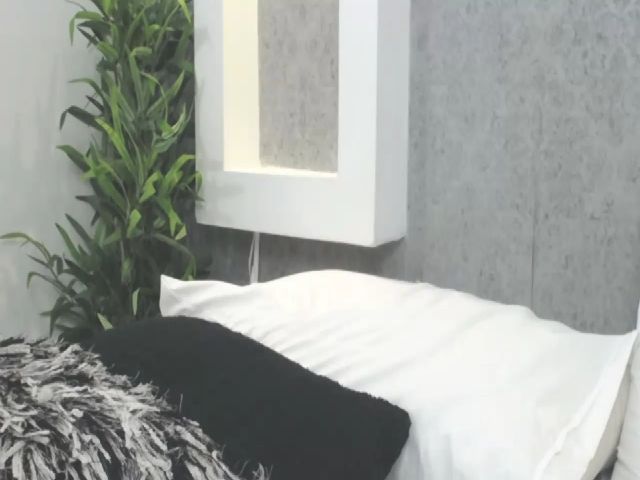 Live sex webcam photo for EmilyKurtx #260484642