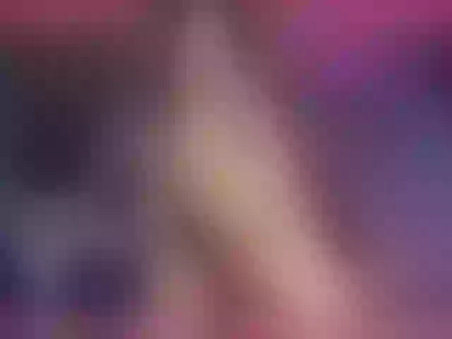 Live sex webcam photo for RedHOTPinay01 #262190761