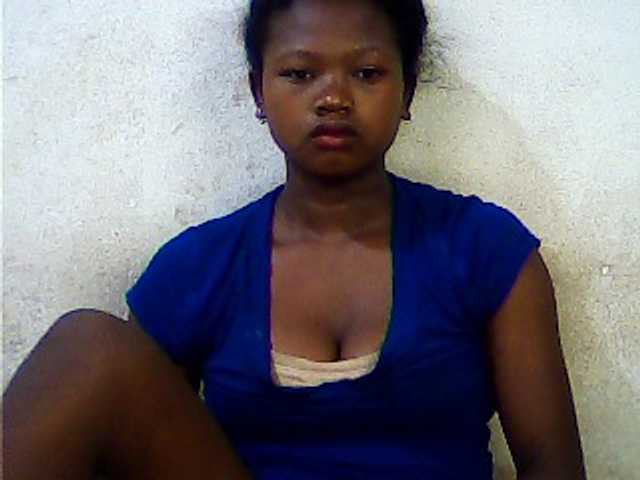 Live sex webcam photo for Adryannah #241984309