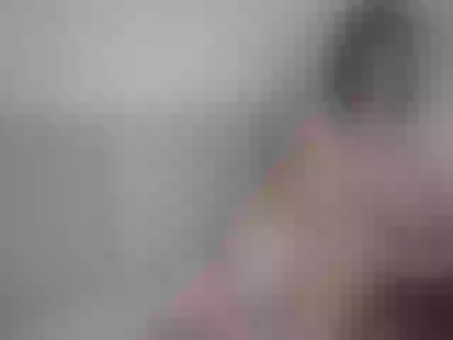 Live sex webcam photo for YourLia #259665380