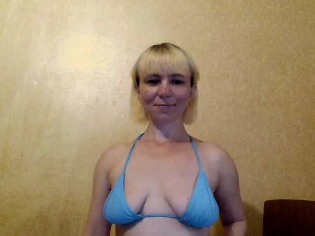 Live sex webcam photo for Oksina #245887163