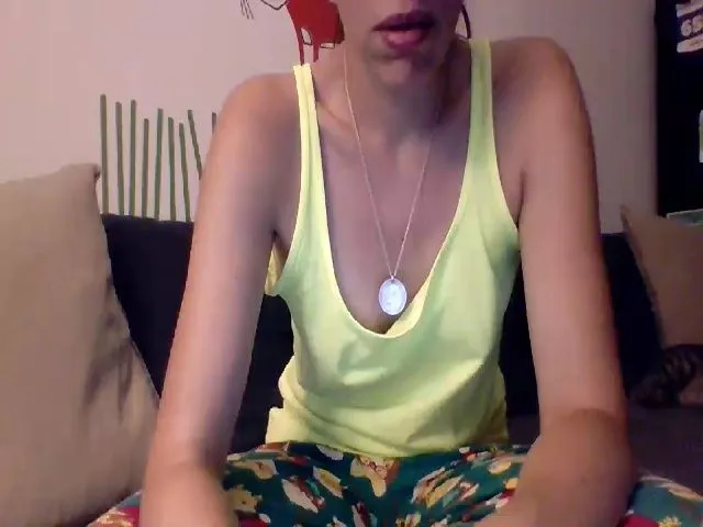 Live sex webcam photo for FoxMoony #261697856