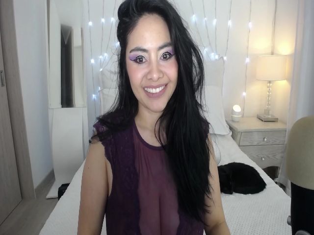 Live sex webcam photo for Marianviolet #259790562