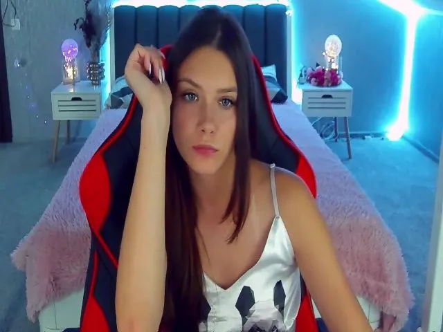 Live sex webcam photo for ReginaVin #262684012
