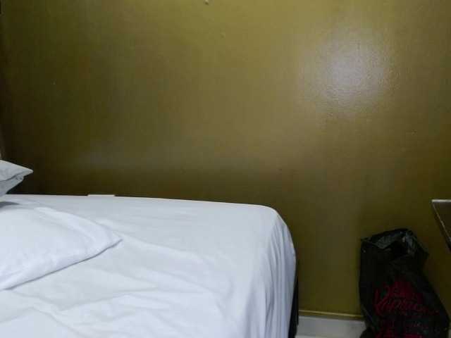 Live sex webcam photo for lolaastars1 #242792355