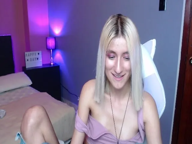 Live sex webcam photo for Silvana_21_ #257907081