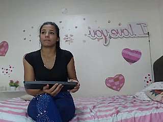 Live sex webcam photo for YuliaSauvage #245061395