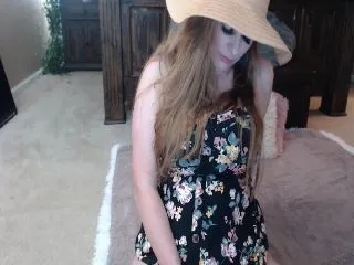 Live sex webcam photo for QueenKM #251673896