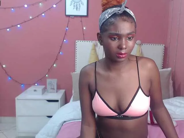 Live sex webcam photo for alahia-diez #241247499