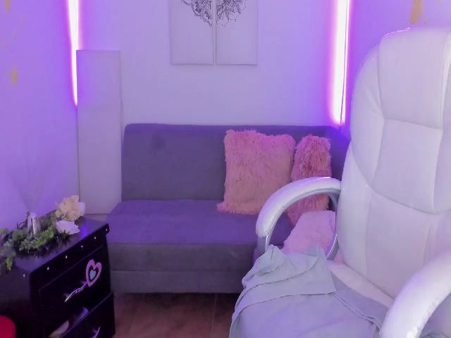 Live sex webcam photo for Connie__jones #258874220