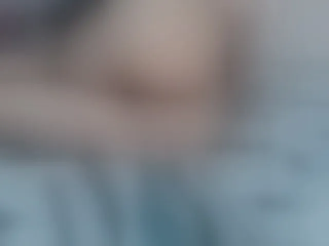 Live sex webcam photo for adri14-1 #245345744