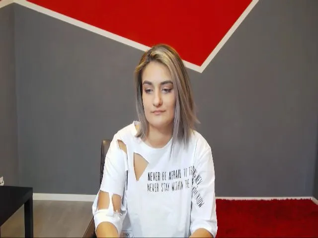 Live sex webcam photo for SecretAmber #253137857