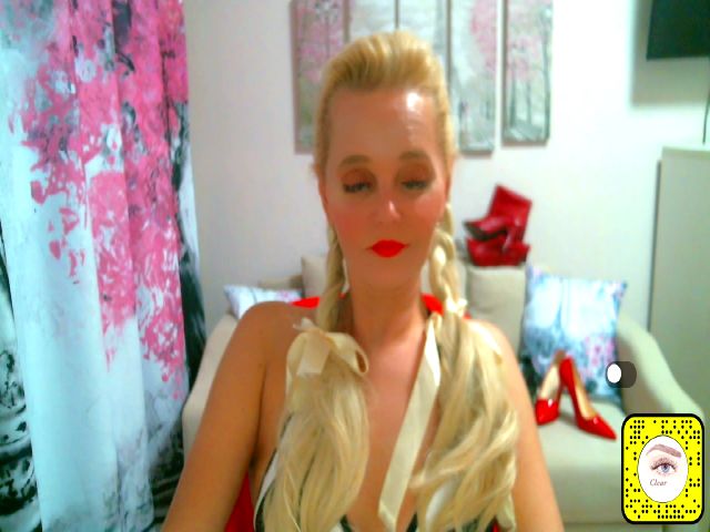 Live sex webcam photo for ChristiRoses #262723719