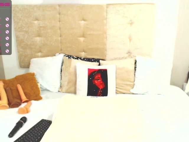 Live sex webcam photo for dafnythompson #242773319