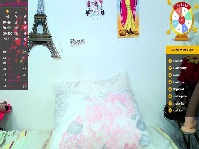 Live sex webcam photo for Saraxsexy #254249234