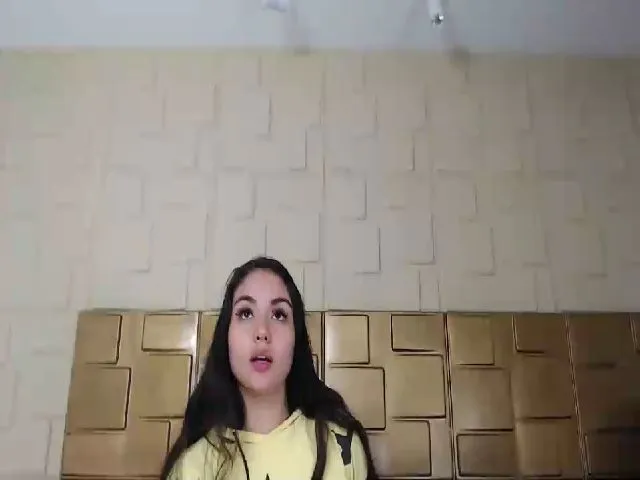 Live sex webcam photo for KataCardona #261248399
