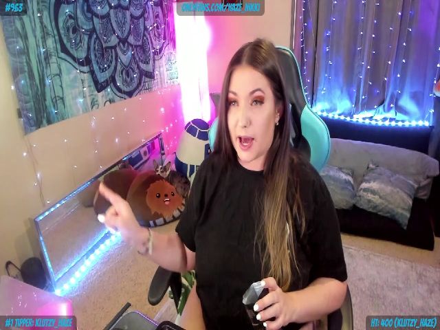 Live sex webcam photo for Nikki_Haze #257395428