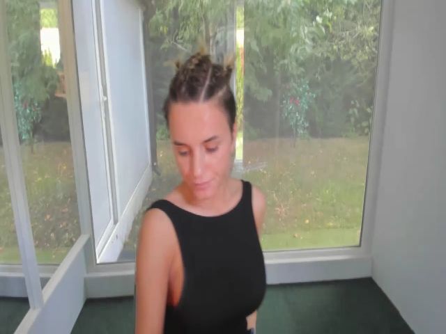 Live sex webcam photo for SashaaWild #256700238